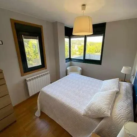 Apartamento Con Terraza En Nigran Playa America